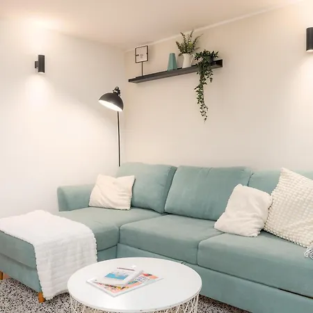 Old Town With Patio Appartamento *