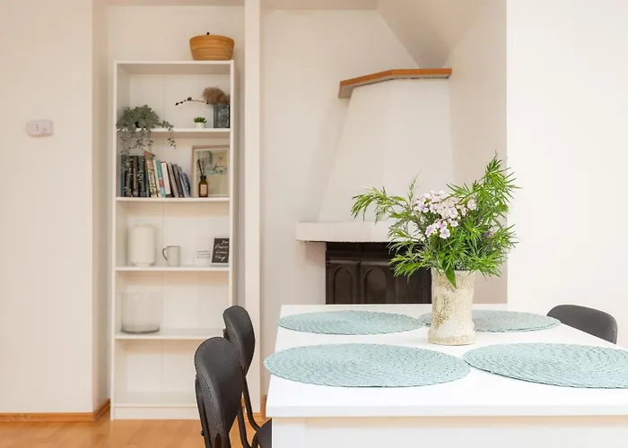 Old Town With Patio Korter